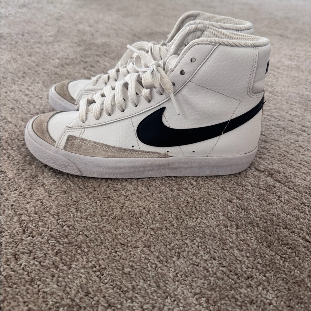 Nike Blazer High White and Black High-Tops